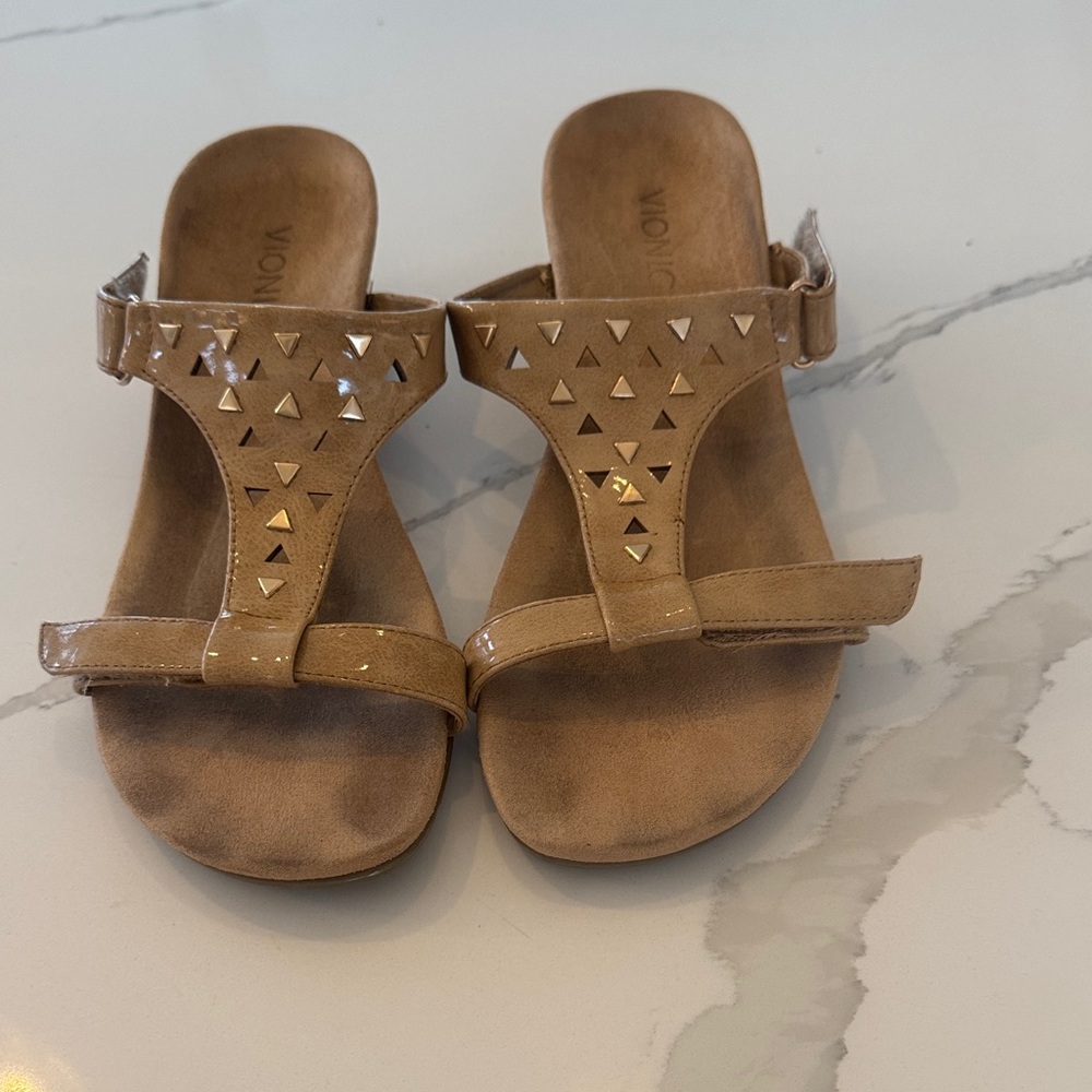 Vionic Cognac Studded T-Strap Slide Sandals